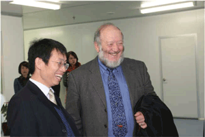 黄博士与斯坦福大学魏茨曼博士